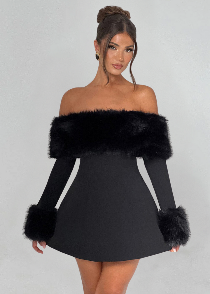 Selina | Robe Minikleid Off-Shoulder avec Manches en Fourrure