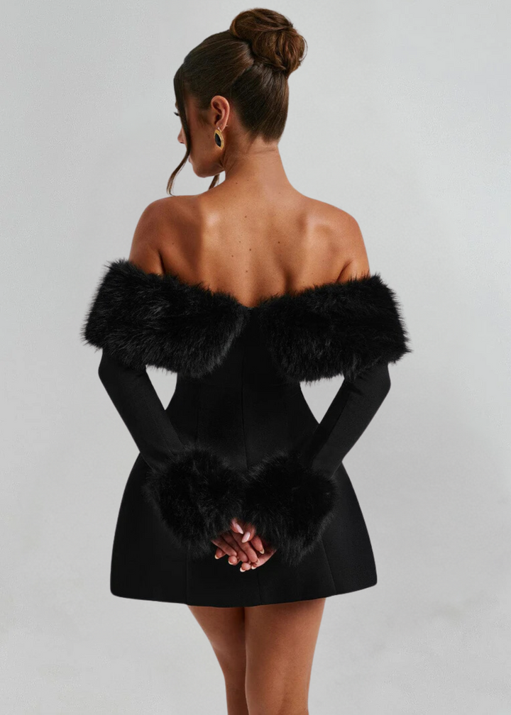 Selina | Robe Minikleid Off-Shoulder avec Manches en Fourrure