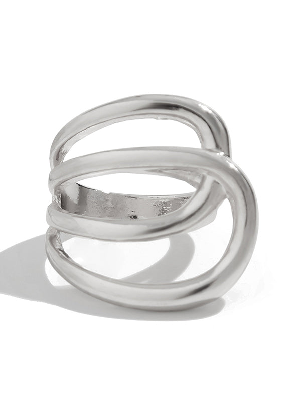 Bague géométrique brillante à coupe irrégulière
