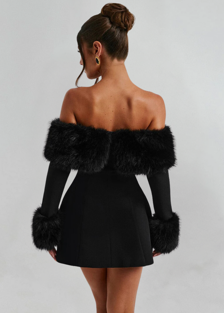 Serena | Robe mini sans épaules avec manches en fourrure
