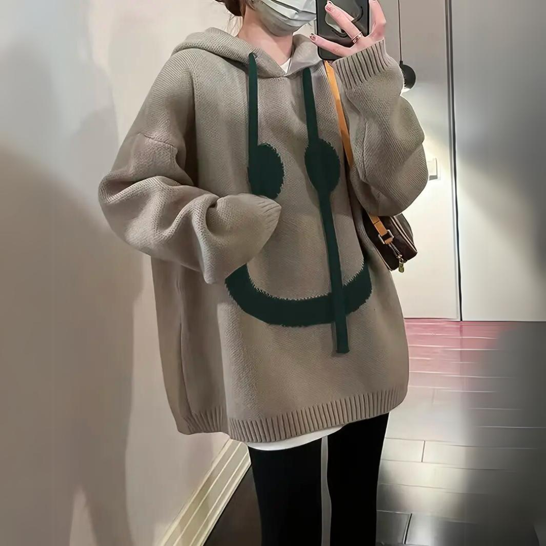 Pull à capuche pour femmes grande taille avec visage souriant | Tricot