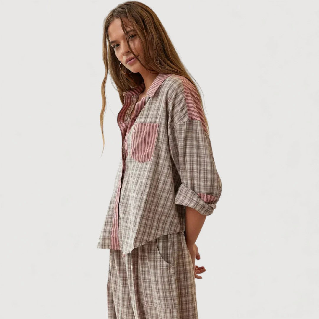 Isabella | Ensemble de Pyjama Décontracté pour Femmes porté avec Style