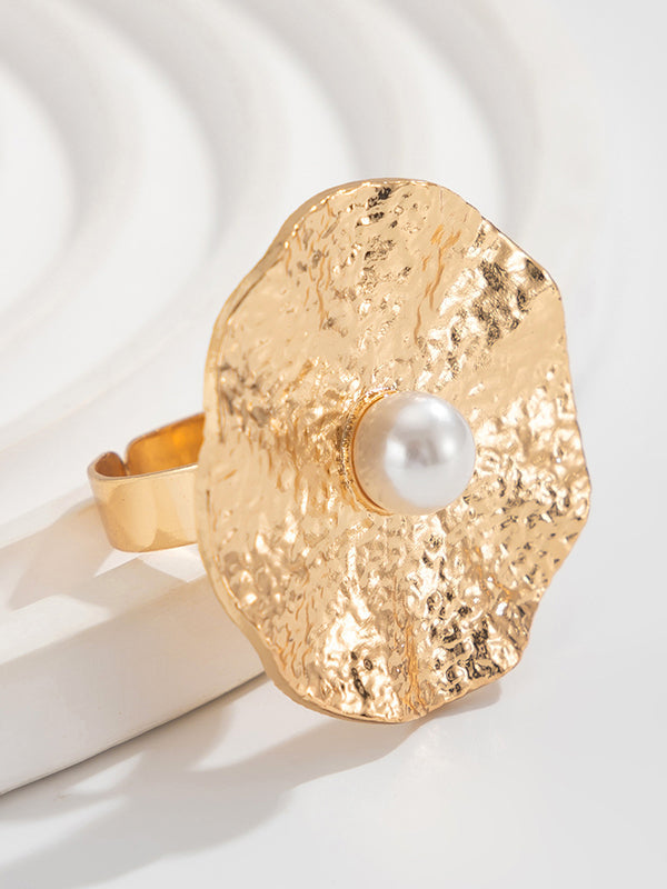 Bague géométrique plissée brillante