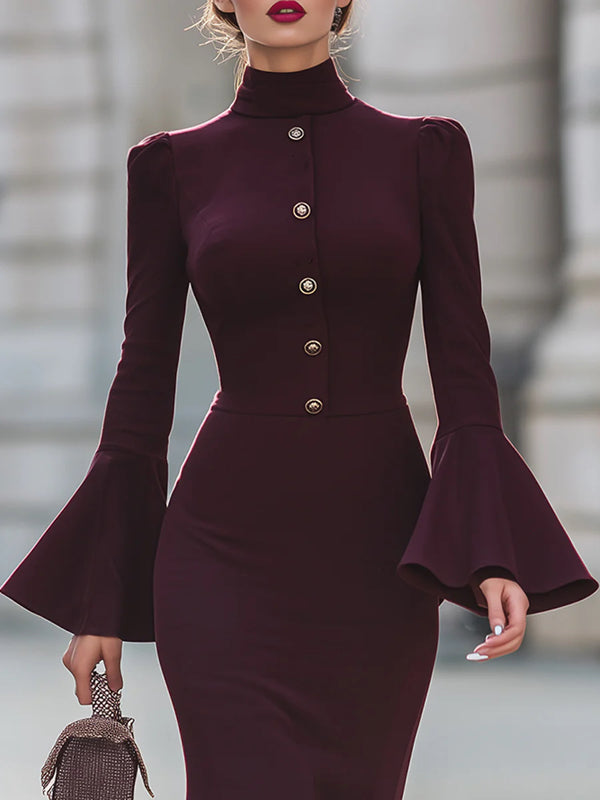 Robe mi-longue moulante boutonnée à manches évasées, à col haut, couleur unie