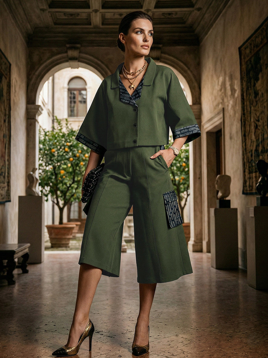 Short ample taille haute, à poches, à empiècements, couleur contrastée