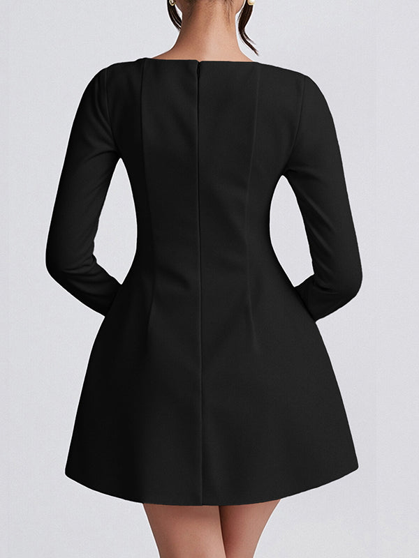 Robe courte moulante coupe trapèze, à fermeture éclair, à col carré, couleur unie