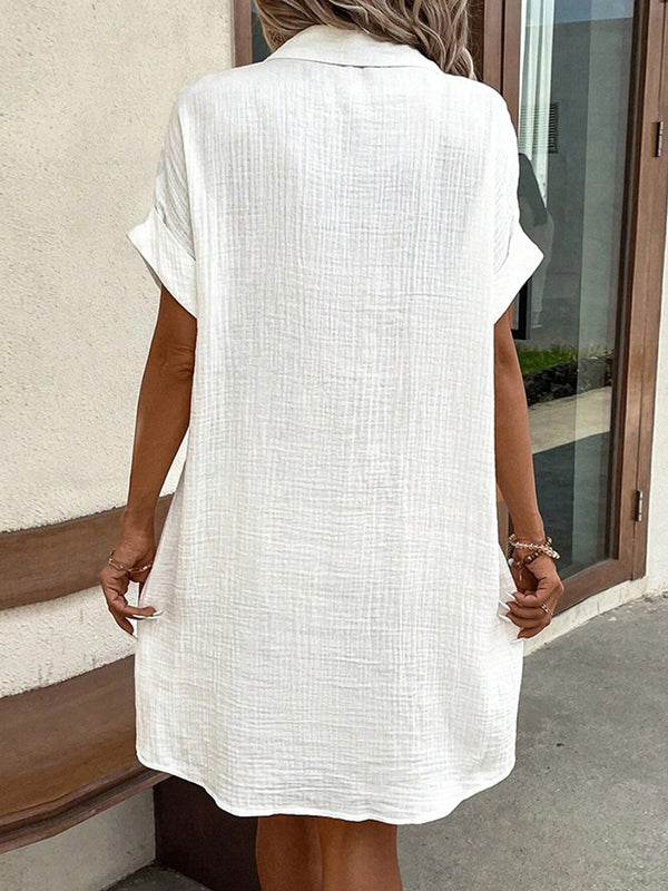 Robe courte ample boutonnée à manches courtes, à poches, à col revers