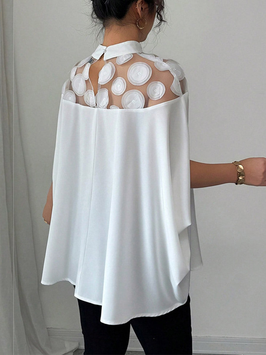 Blouse style cape ample, plissée et transparente, motif géométrique, à col roulé court, couleur unie