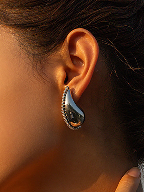 Boucles d'oreilles géométriques à strass