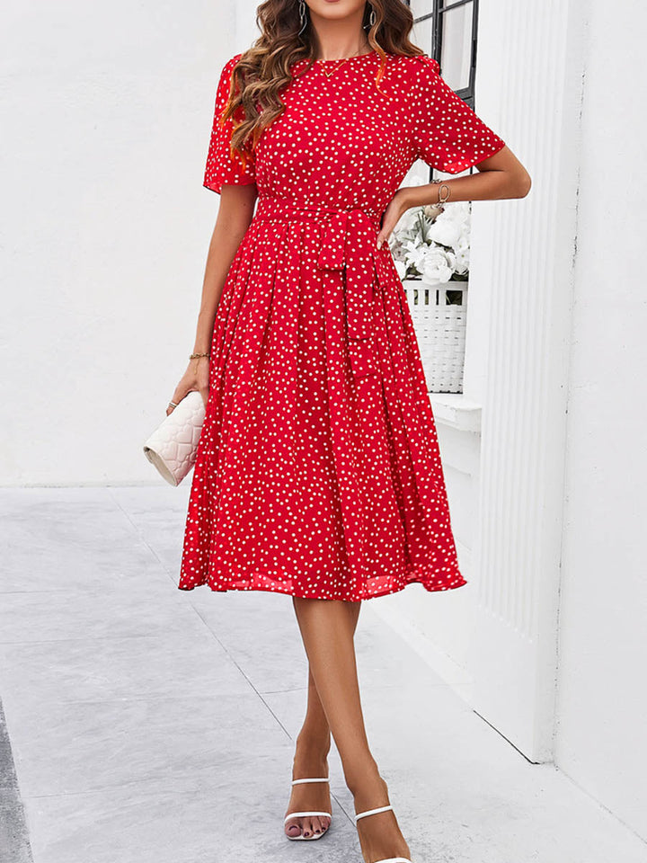 Robe mi-longue coupe trapèze, à taille élastique, à pois, à empiècements, à taille nouée, à col rond, couleur contrastée