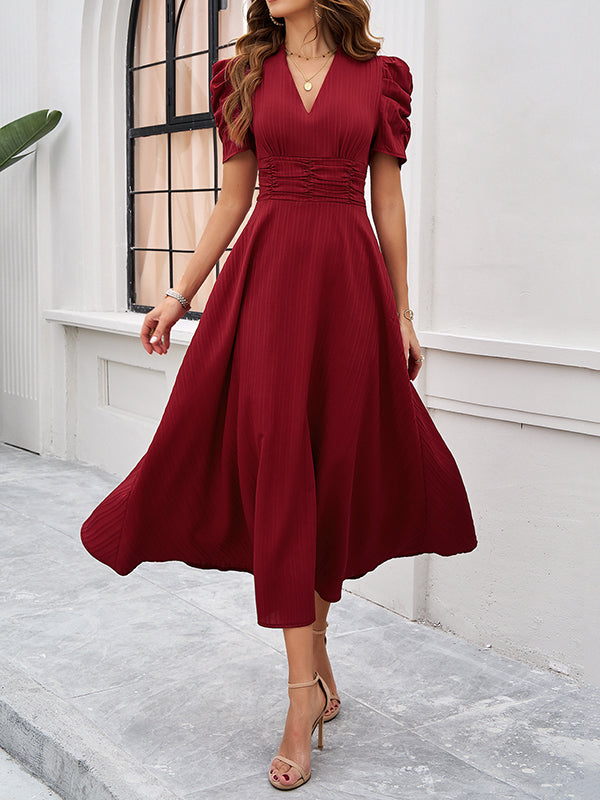 Robe longue plissée coupe trapèze, taille haute, à fermeture éclair, à col en V, couleur unie