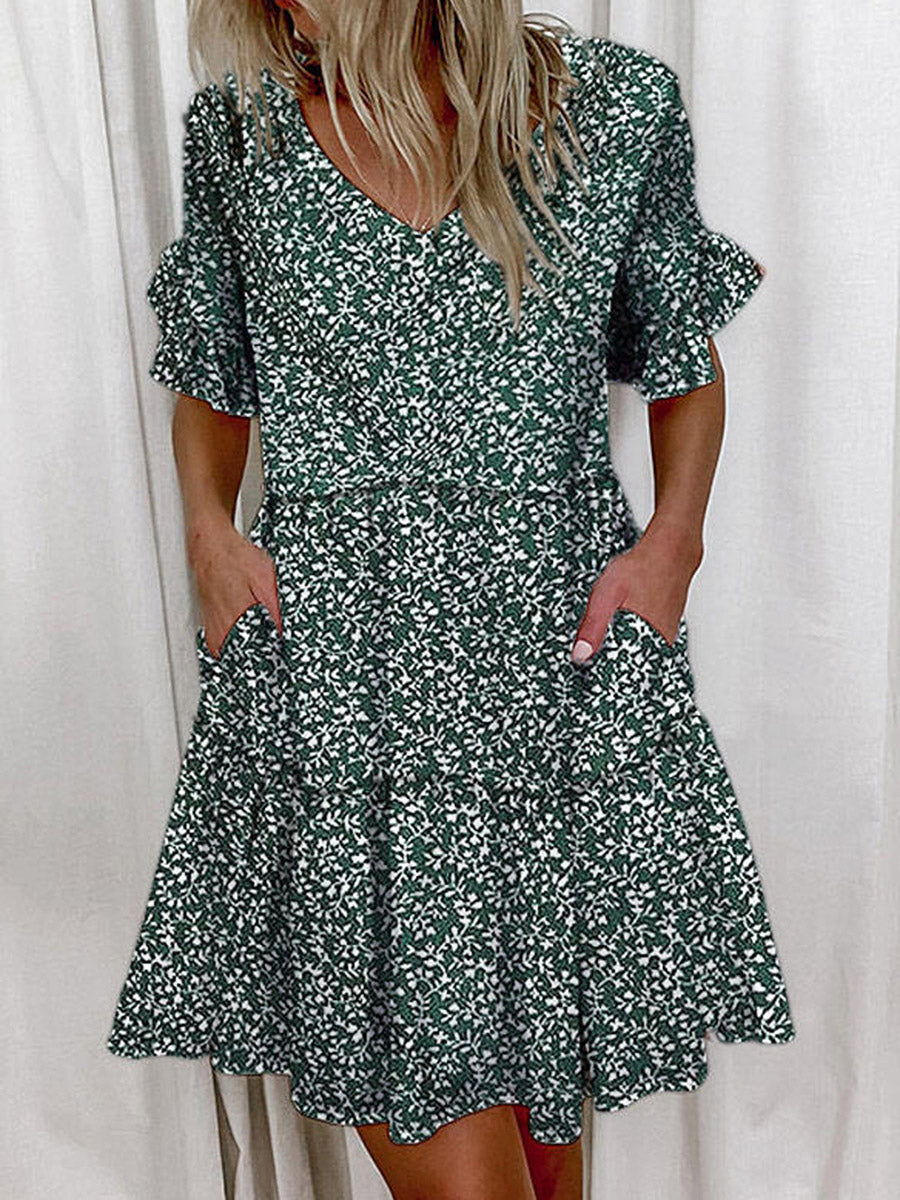 Robe mi-longue plissée imprimée coupe trapèze, taille haute, à poches, à empiècements, à col en V, couleur contrastée