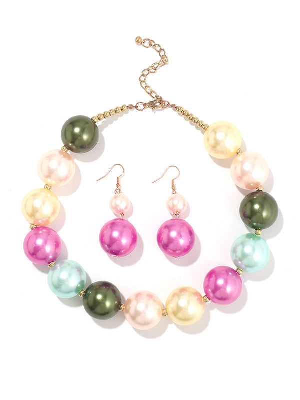 Parure boucles d'oreilles pendantes et collier géométrique couleur contrastée