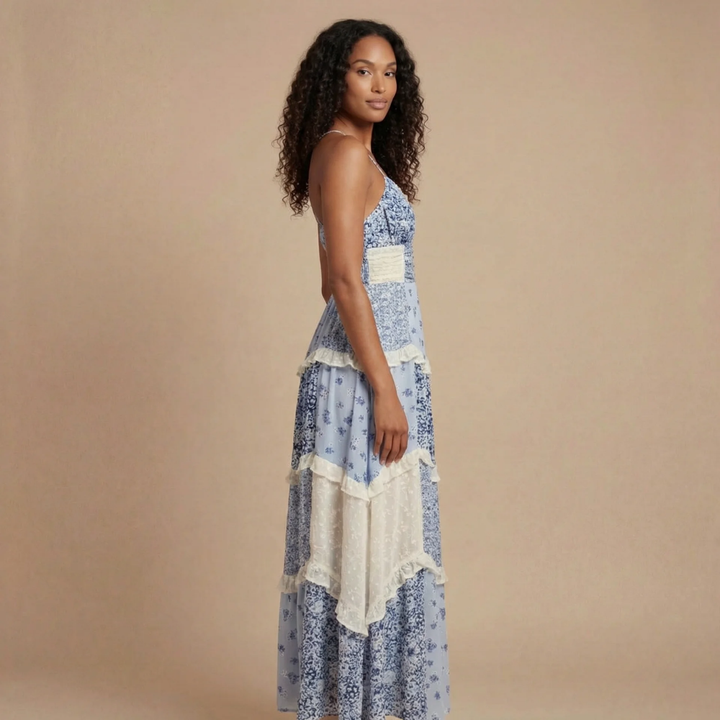 Ashley - Robe maxi avec imprimé floral, détails en volants à plusieurs niveaux et dentelle