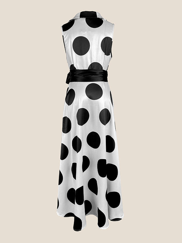 Robe chemise coupe trapèze, sans manches, à pois, à empiècements, à taille nouée, à col revers