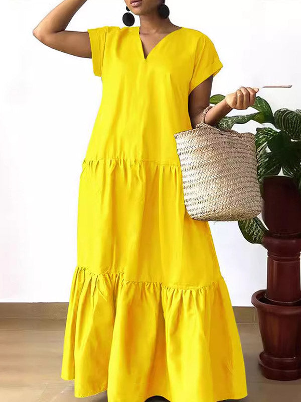 Robe longue ample plissée coupe trapèze, à empiècements, à col en V, couleur unie