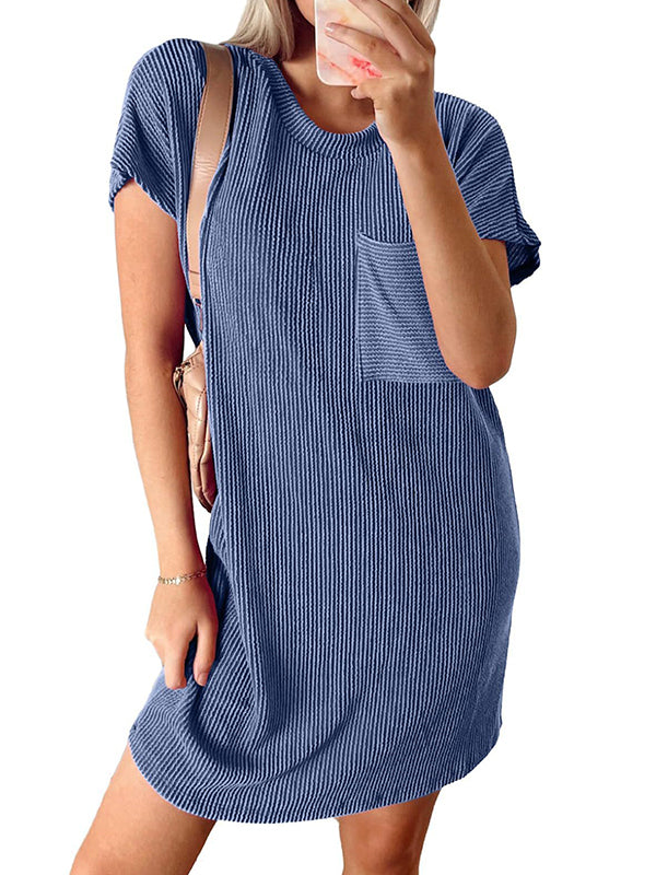 Robe courte ample rayée coupe trapèze, à poches, à empiècements, à col rond, couleur contrastée