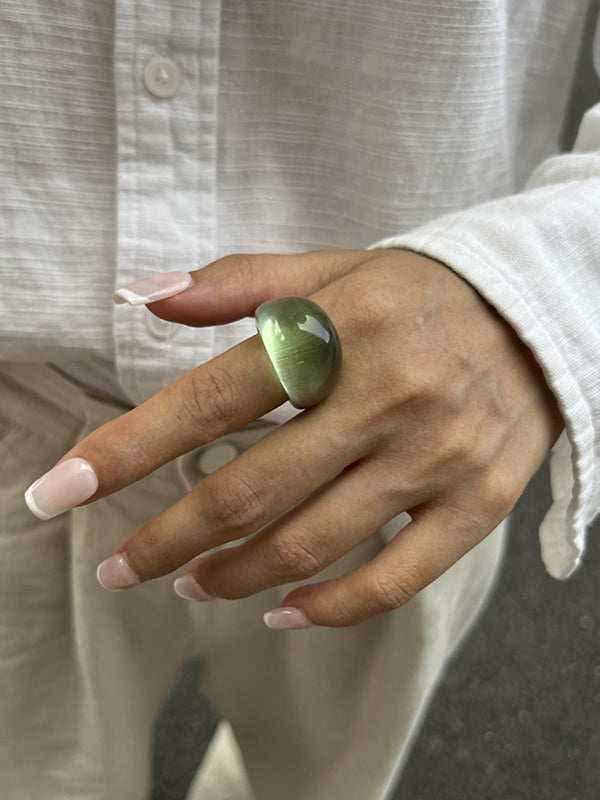 Accessoires pour bagues géométriques brillantes légèrement transparentes