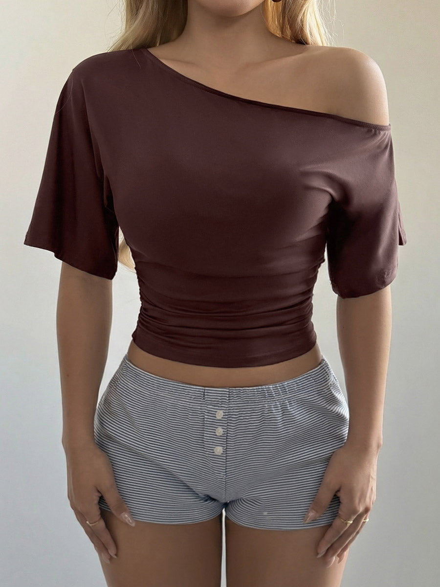 T-shirt à manches courtes, asymétrique à une épaule, couleur unie
