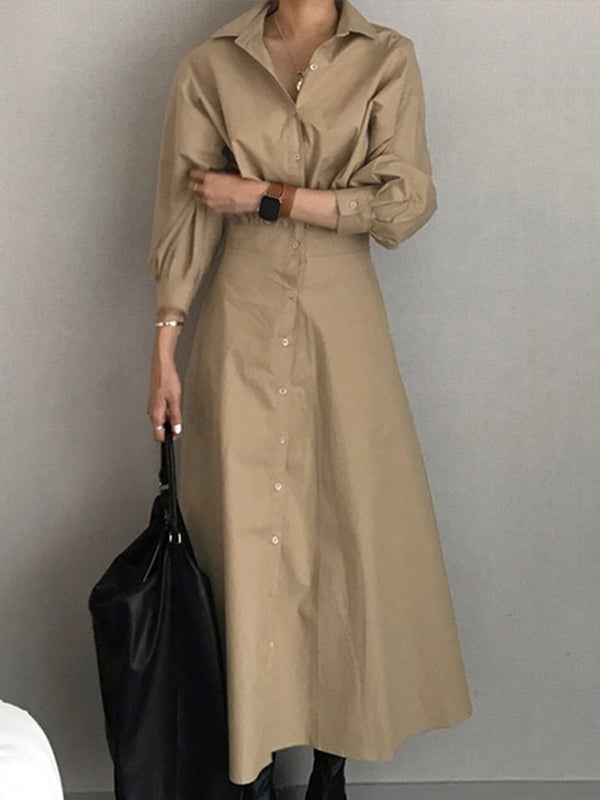 Robe chemise ample plissée à manches bouffantes, à empiècements, à col revers, couleur unie