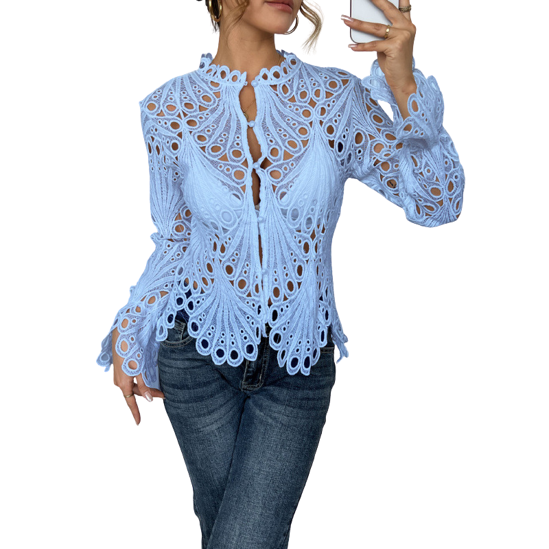 Aurelia | Blouse en Dentelle pour Femmes à Manches Longues, Motif Décolleté Élégant