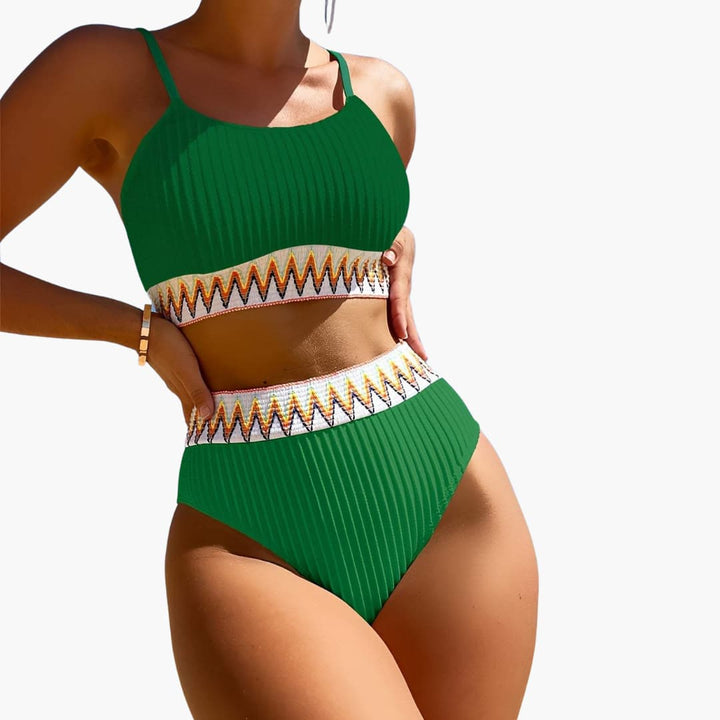Ensemble bikini pour femmes avec haut côtelé et bas de bikini taille haute