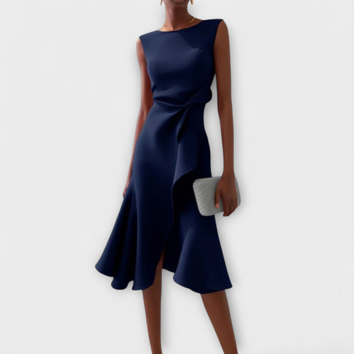 Elfriede | Robe Midi Sans Manches Drapée Asymétrique – Midi Drapée Asymétrique 2026