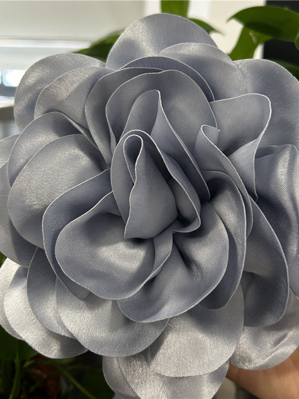 Broche à fleurs en 3D
