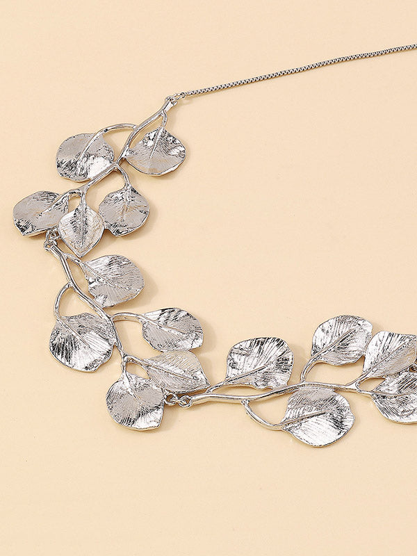 Collier en forme de feuilles, couleur unie