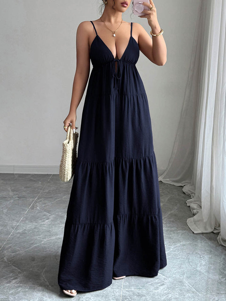 Robe longue plissée coupe trapèze, sans manches, dos nu, à cordon de serrage, à fines bretelles, couleur unie