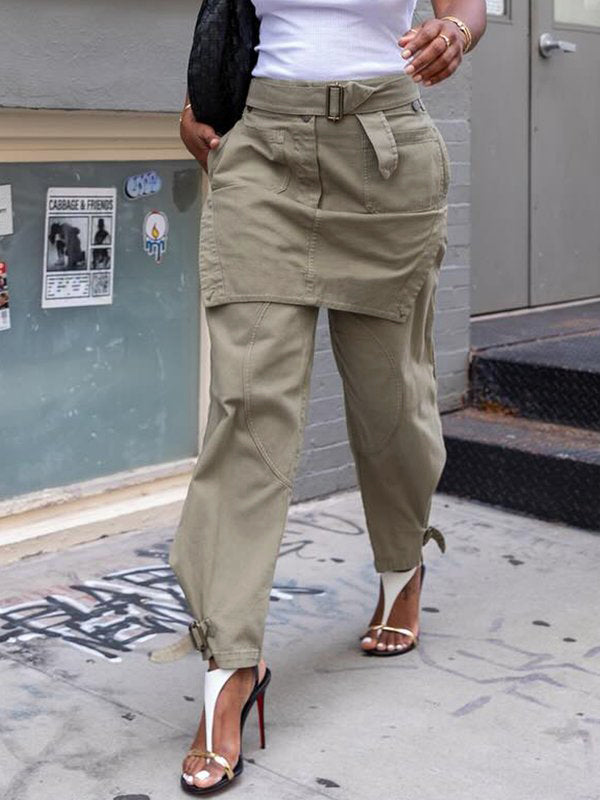 Pantalon ample à boucle, à empiècements, couleur unie