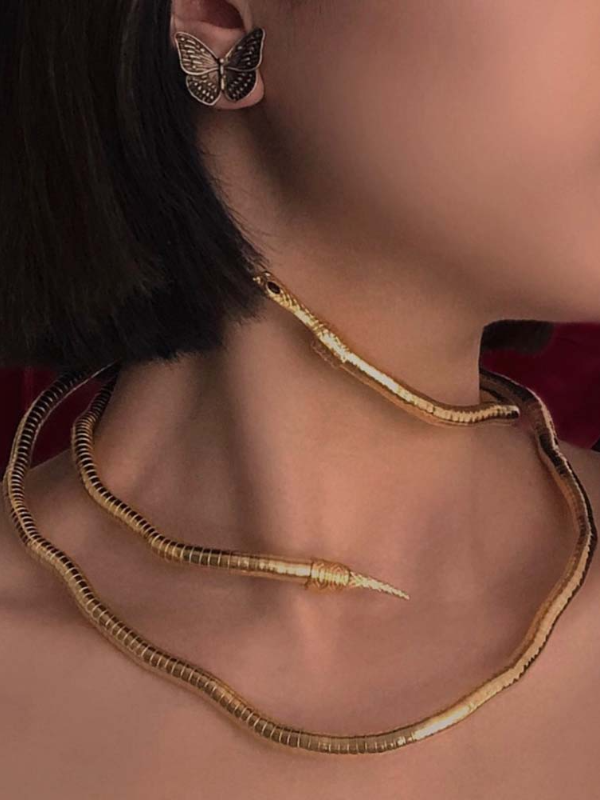 Collier tendance, en forme de serpent