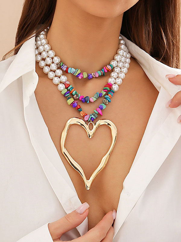 Collier perlé délicat en forme de cœur, couleur contrastée