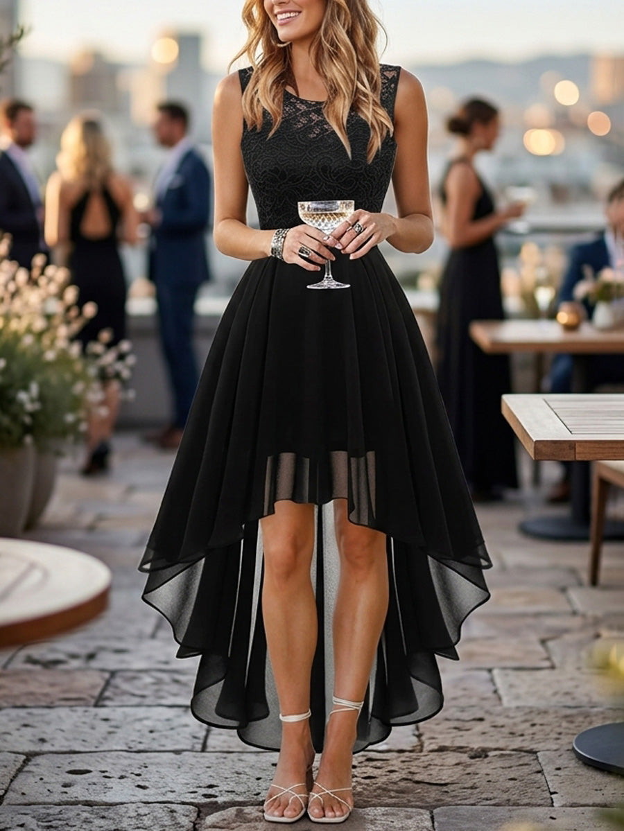 Robe longue plissée transparente coupe trapèze, taille haute, à empiècements, à taille nouée, à col rond