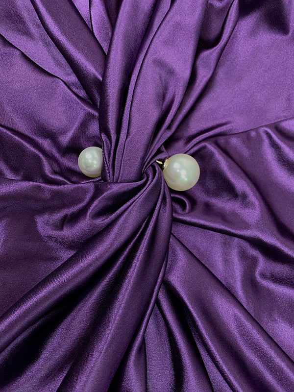 Robe longue moulante plissée fendue devant à manches longues, à taille nouée, à décolleté en V profond, couleur unie