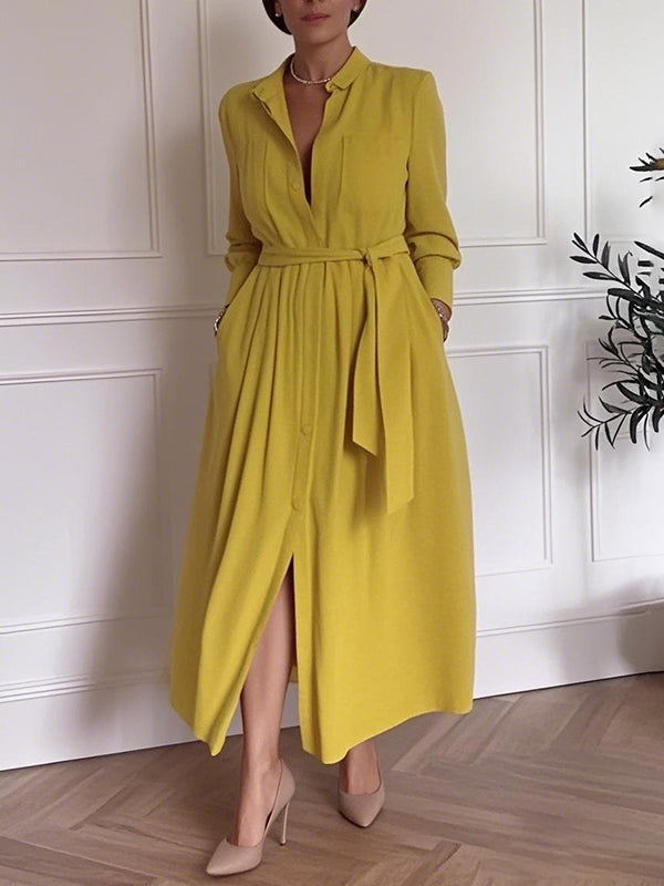 Robe longue boutonnée plissée coupe trapèze, à manches longues, à poches, à taille nouée, à col en V, couleur unie