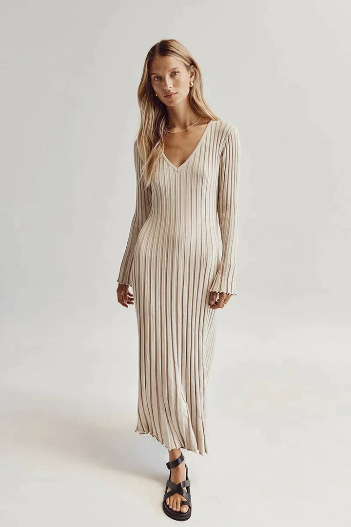 Lavinia - Robe midi en tricot à manches longues avec décolleté en V
