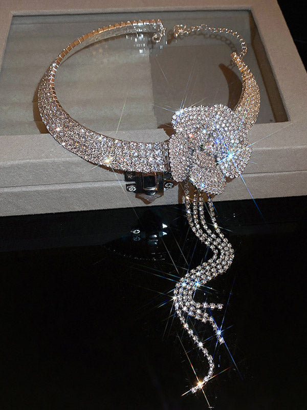 Collier en forme de fleur, à strass, à pompons