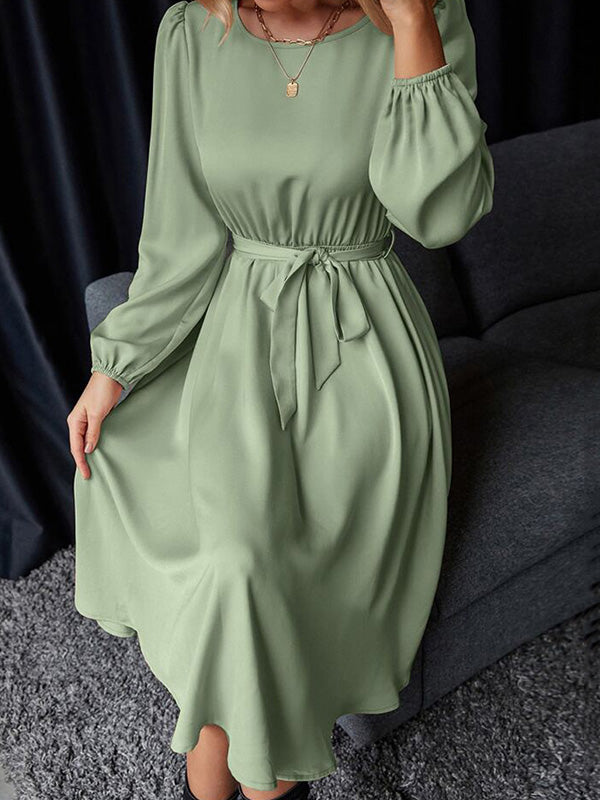 Robe mi-longue ample plissée à manches bouffantes, à taille élastique, à empiècements, à taille nouée, à col rond, couleur unie