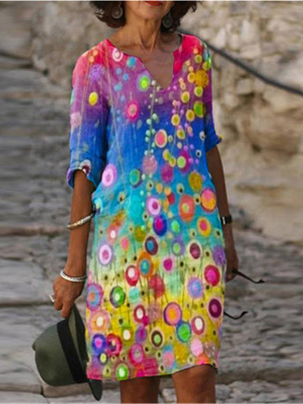 Robes courtes imprimée originale à manches courtes et col en V