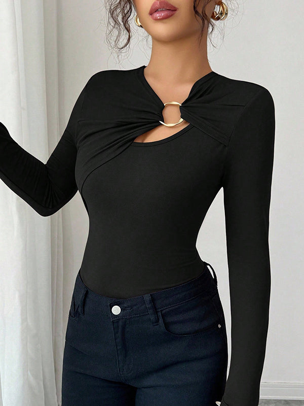 T-shirt à manches longues, coupe près du corps, à empiècements, à col asymétrique, couleur unie
