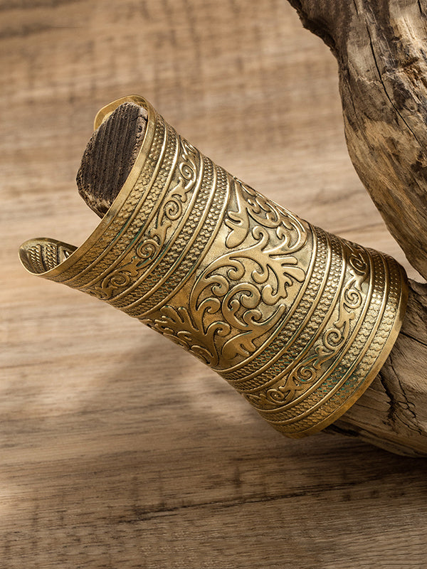 Accessoires de bracelet de couleur unie géométrique à motif sculpté