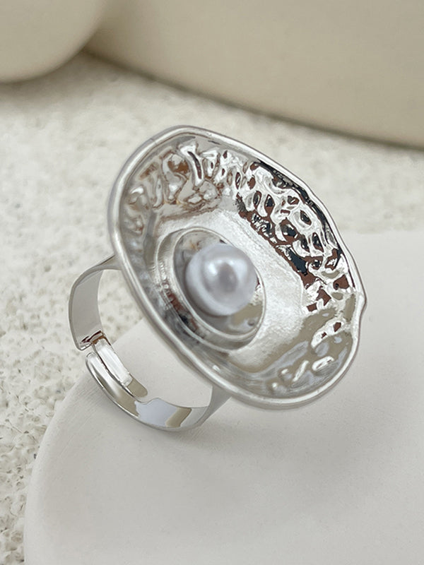Bague géométrique plissée brillante