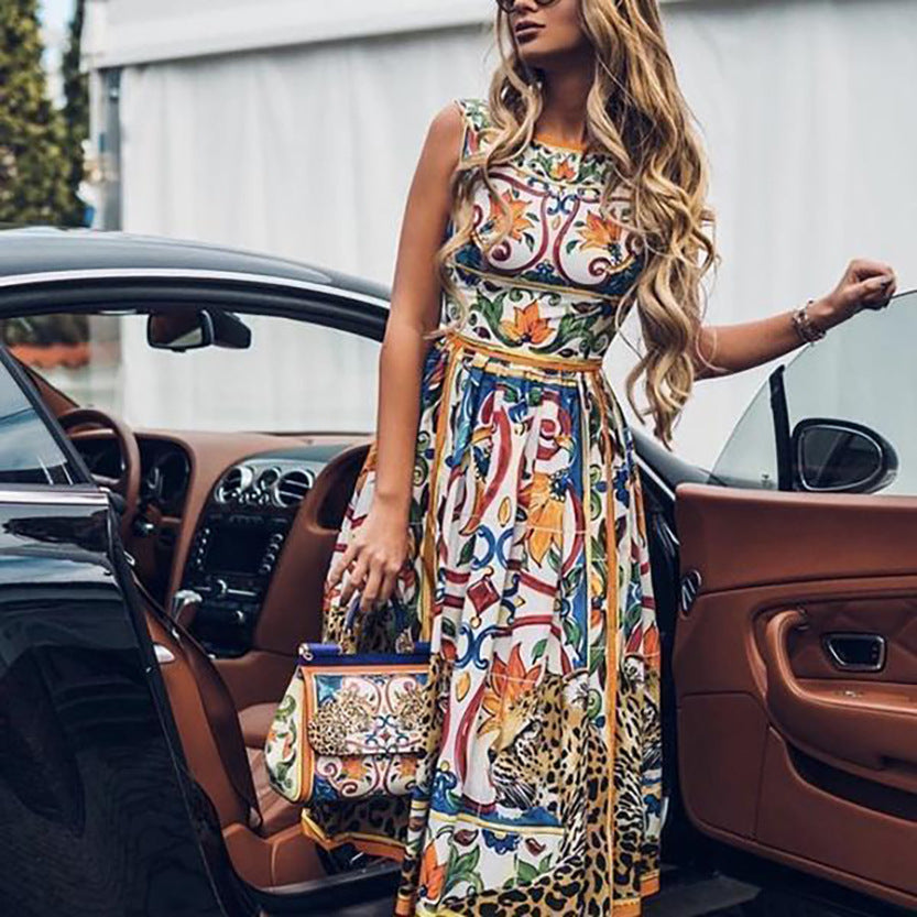 Bibiana | Robe midi sans manches à imprimé rétro pour femmes