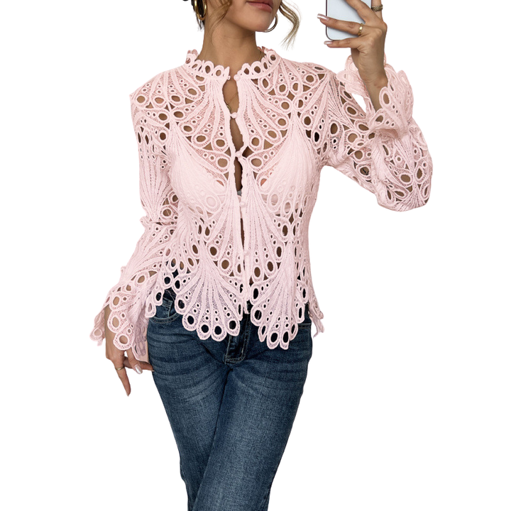 Aurelia | Blouse en Dentelle pour Femmes à Manches Longues, Motif Décolleté Élégant