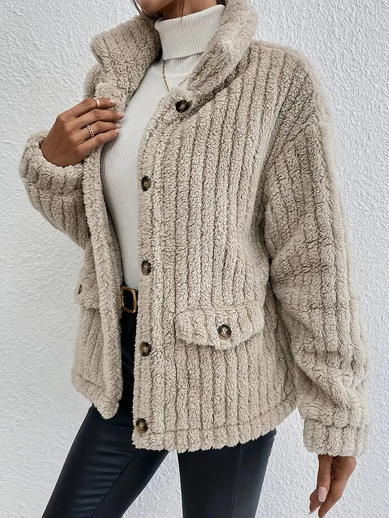 Cardigan en tricot doux et douillet avec une coupe décontractée pour femmes