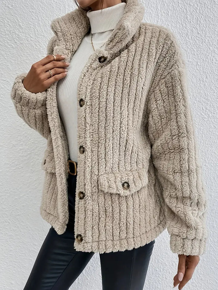 Cardigan en tricot doux et douillet avec une coupe décontractée pour femmes