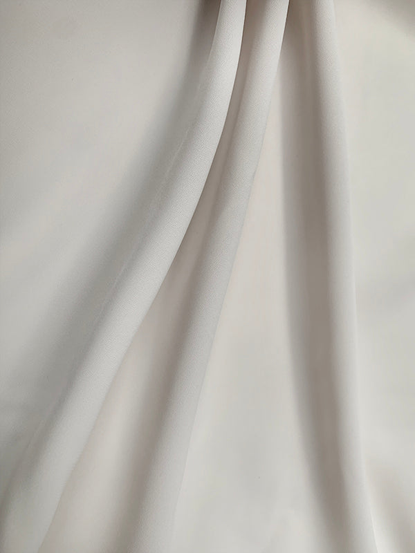 Robe mi-longue boutonnée plissée à ourlet plongeant, à manches longues, à cordon de serrage, à poches, à col revers, couleur unie