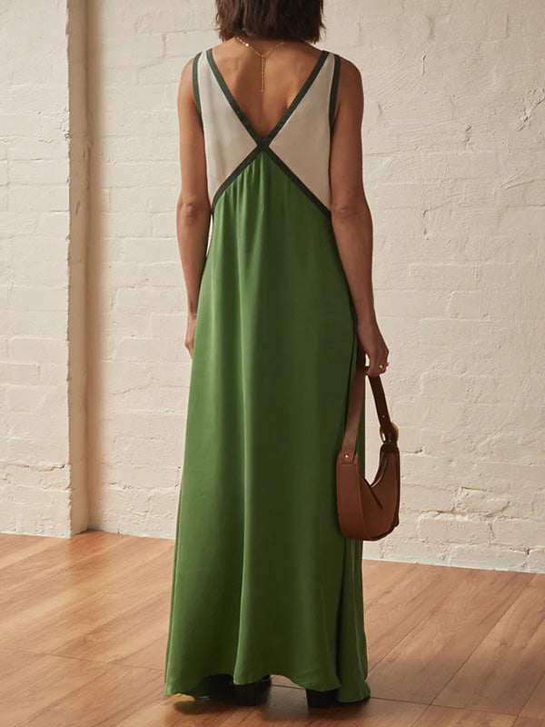 Robe longue ample sans manches, à empiècements, à décolleté en V profond, couleur contrastée