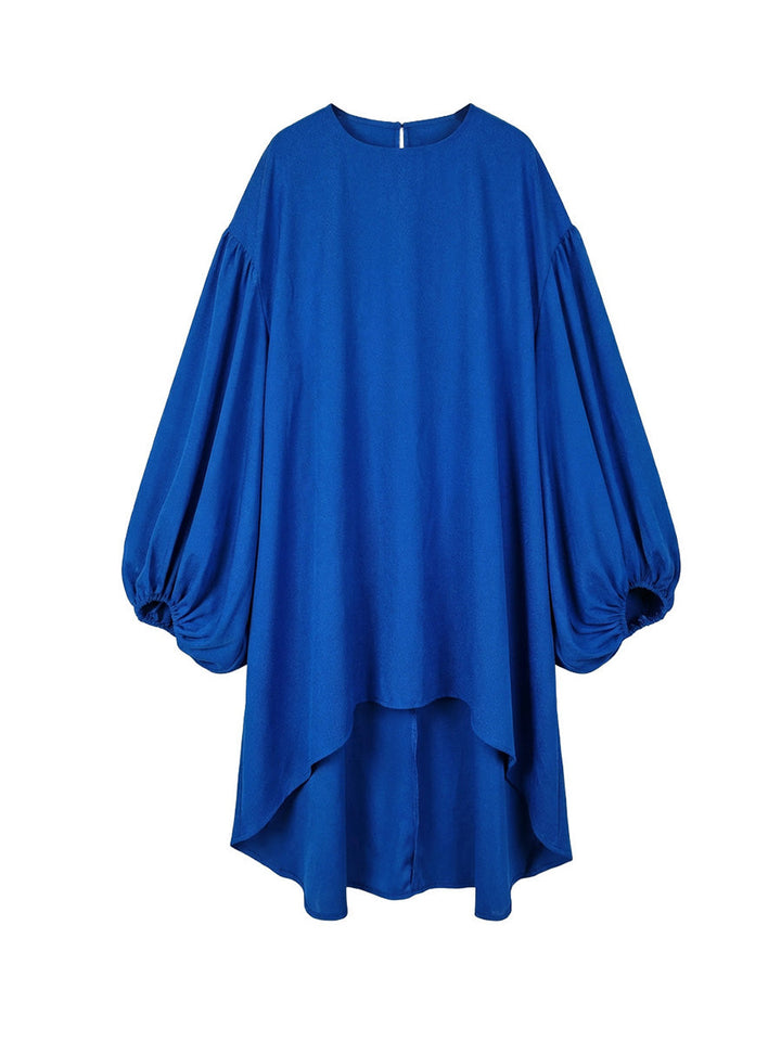 Robe mi-longue plissée à manches chauve-souris, à ourlet plongeant, à empiècements, à col rond, couleur unie